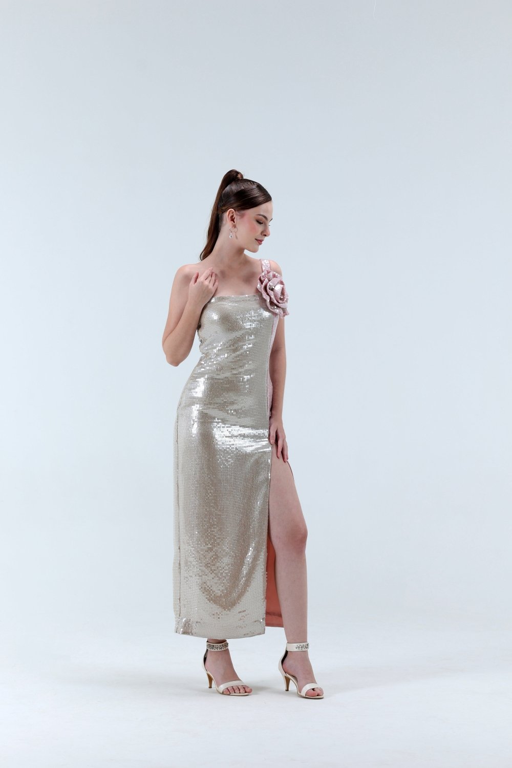 Astrid Flower Detailed Sequins Midi Dress - Xaya